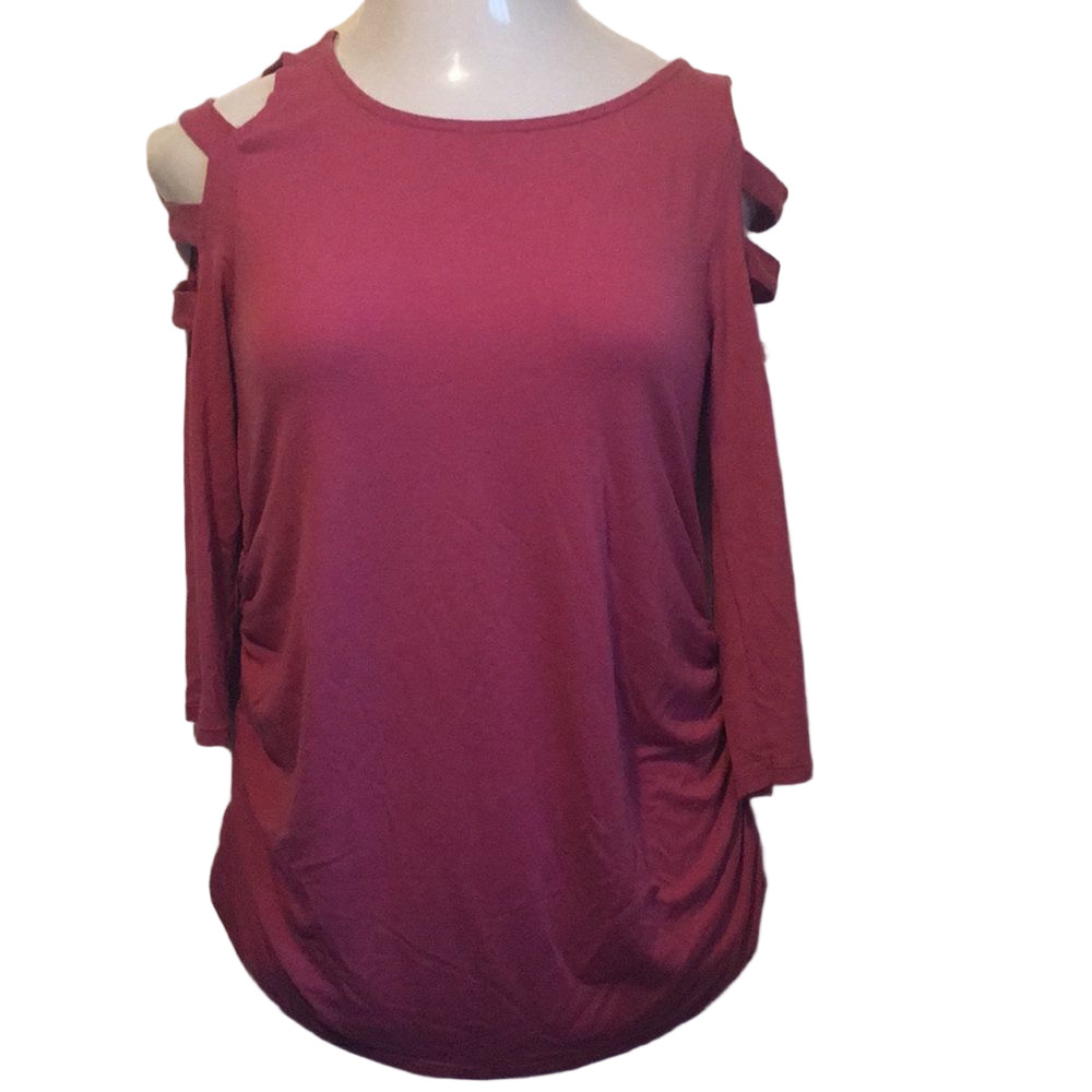 Coral 3/4 inch sleeve maternity top